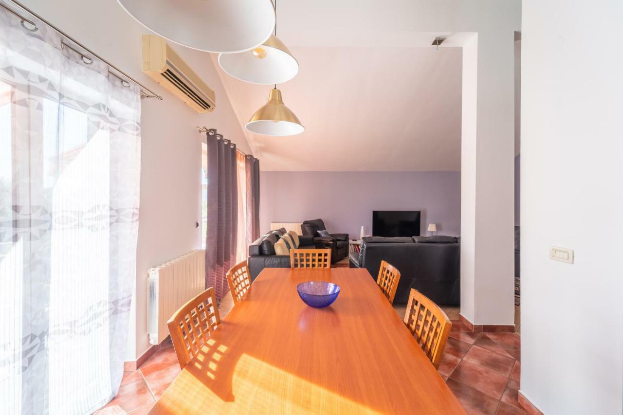 Apartman Debora Sa Privatnim Bazenom 普拉 外观 照片