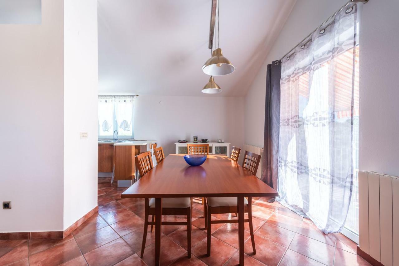 Apartman Debora Sa Privatnim Bazenom 普拉 外观 照片